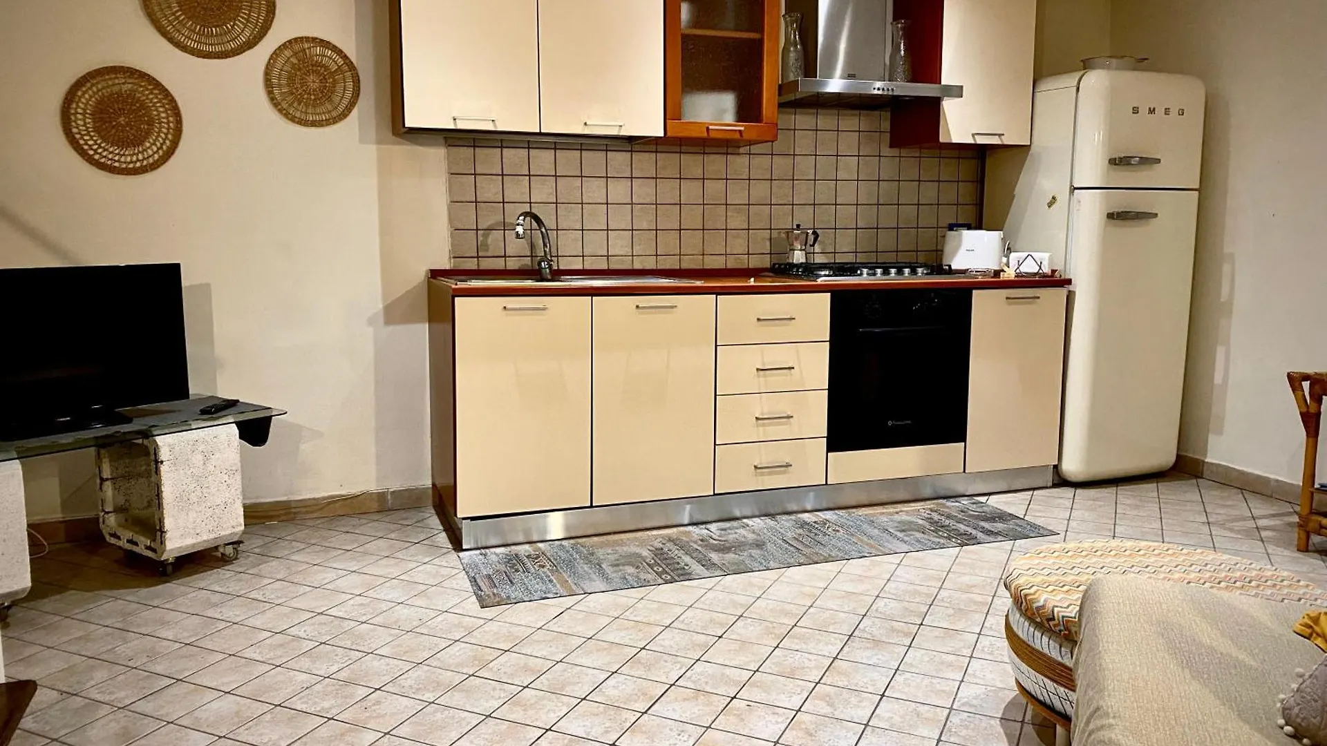 Pausea Downtown Apartment Naples Italy